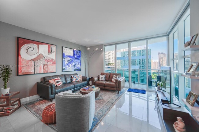 Building Photo - 951 Brickell Ave