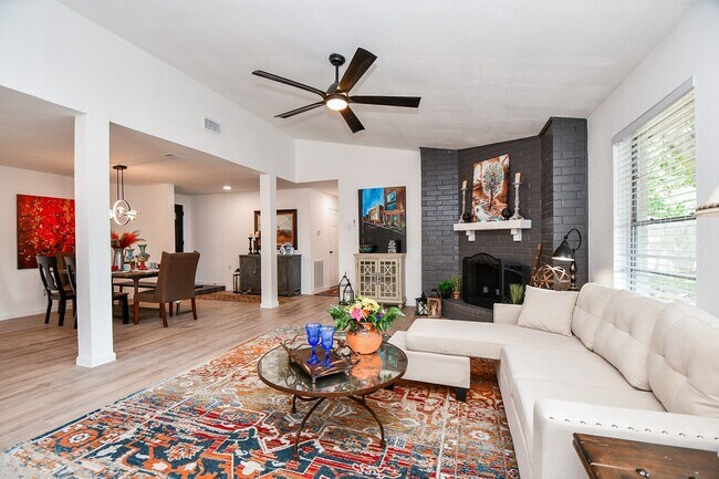 Building Photo - 23931 Pepperrell Pl St