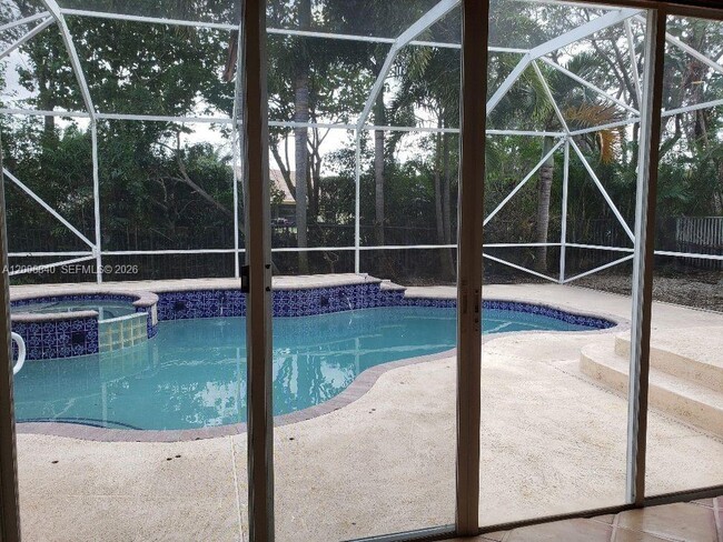 Building Photo - 6352 Squirewood Way