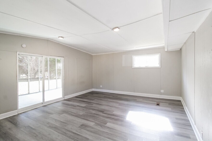 Building Photo - 114 Garland Terrace