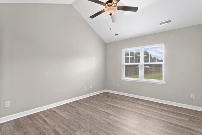 Building Photo - 202 Breakwater Dr