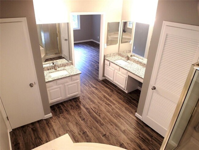 Building Photo - 4148 Fawn Ct NE