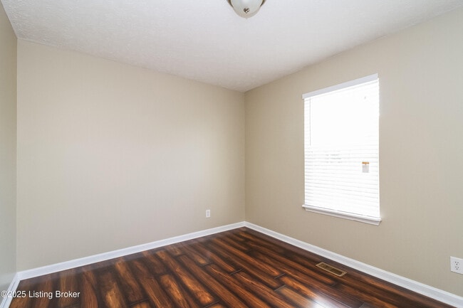 Building Photo - 156 John Court