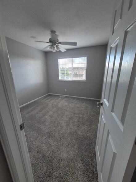 Bedroom 1 - 1825 Meadowbrook Pky
