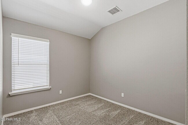 Building Photo - 14609 Carlo Alvarado Dr