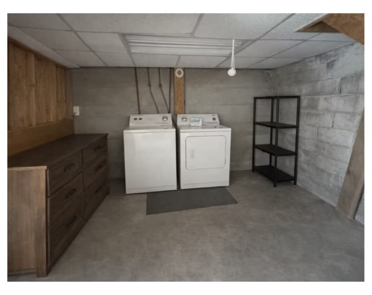 Building Photo - 924 Ash St