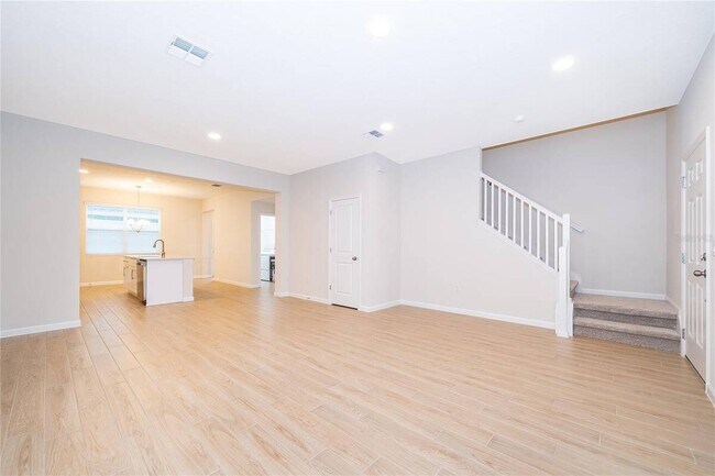 Building Photo - 474 Lady Palm St