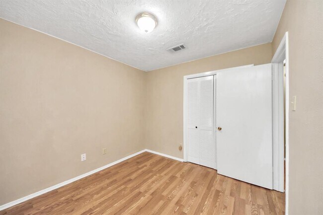 Building Photo - 2614 Cobble Ridge Dr