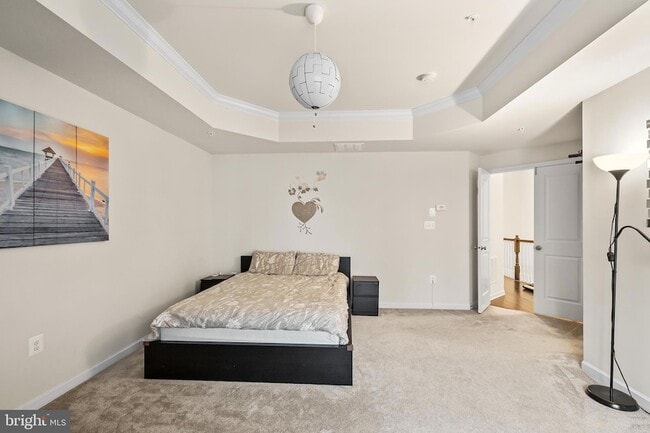 Building Photo - 43151 Wealdstone Terrace