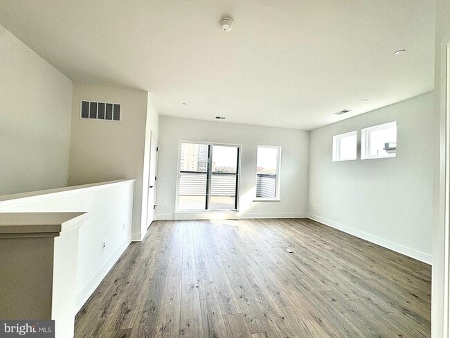 Building Photo - 5502 Topaz Ln