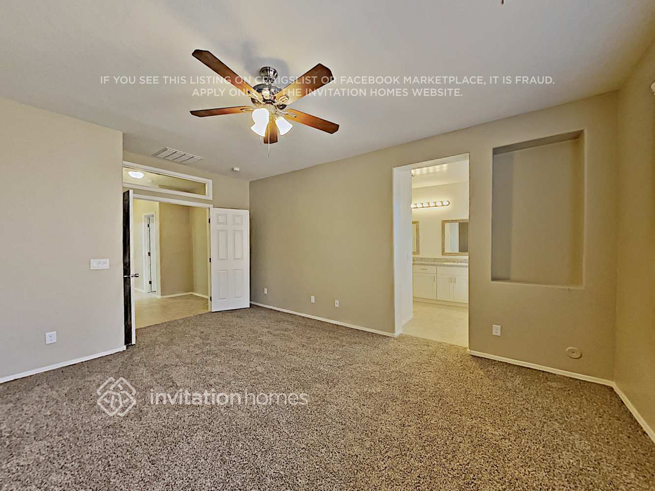 Building Photo - 15206 W Port Royale Ln