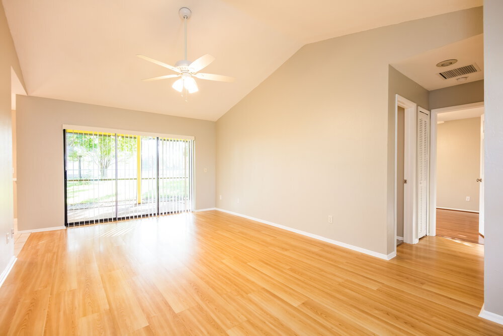 Building Photo - 817 SW 9th Ave