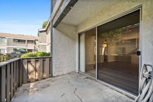Building Photo - 1 Bedroom 1 Bath Apartment Close to South ...