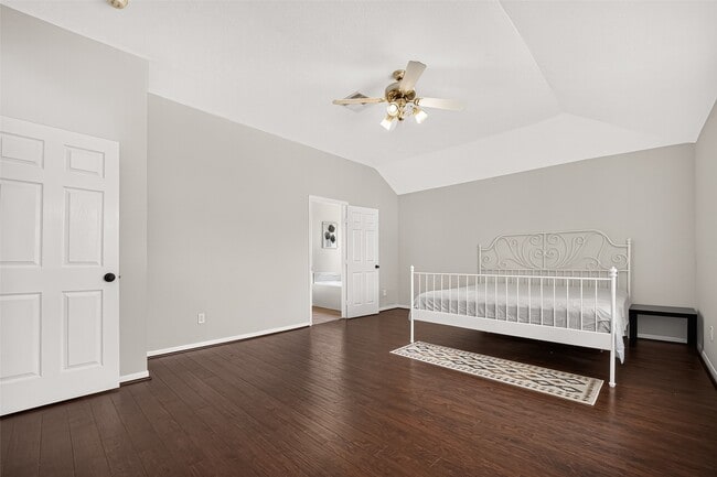 Building Photo - 9710 Berkshire Trce