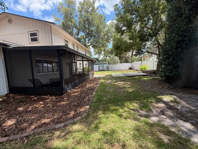 Building Photo - Beautiful Port Orange 4 Bed 2.5 Bath Serene Home Available IMMEDIATELY!