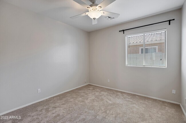Building Photo - 3255 E Castanets Dr
