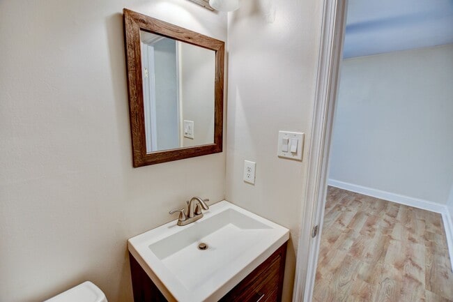 Building Photo - Charming 3-Bedroom, 2-Bath Home in Virgini...