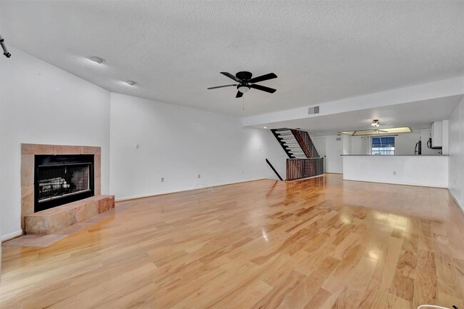 Building Photo - 745 Pinellas Bayway S