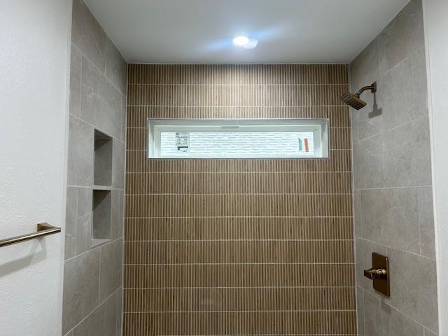 Building Photo - 7728 Lemmonwood Dr