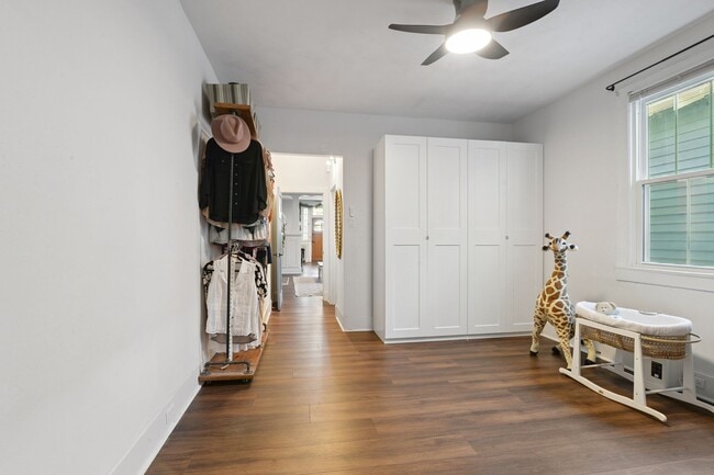 Building Photo - 4813-4813 Bienville St