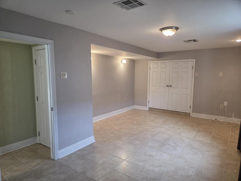 Bedroom 1 - 4422 Walmsley Ave