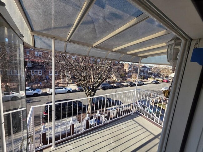 Building Photo - 1443 E 89th St