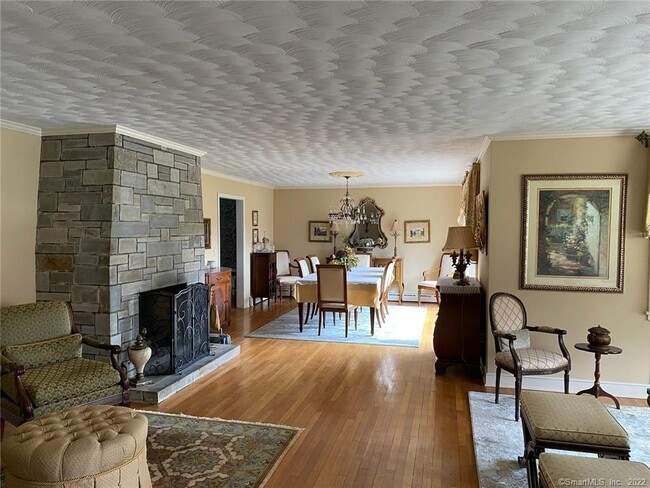 Building Photo - 94 Fennbrook Dr