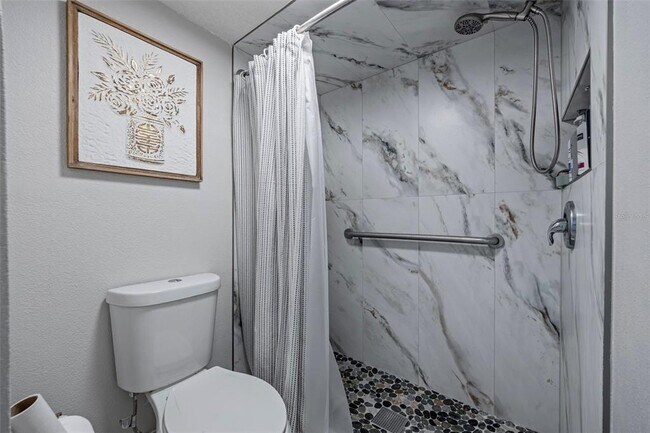 Building Photo - 1008 Apollo Beach Blvd