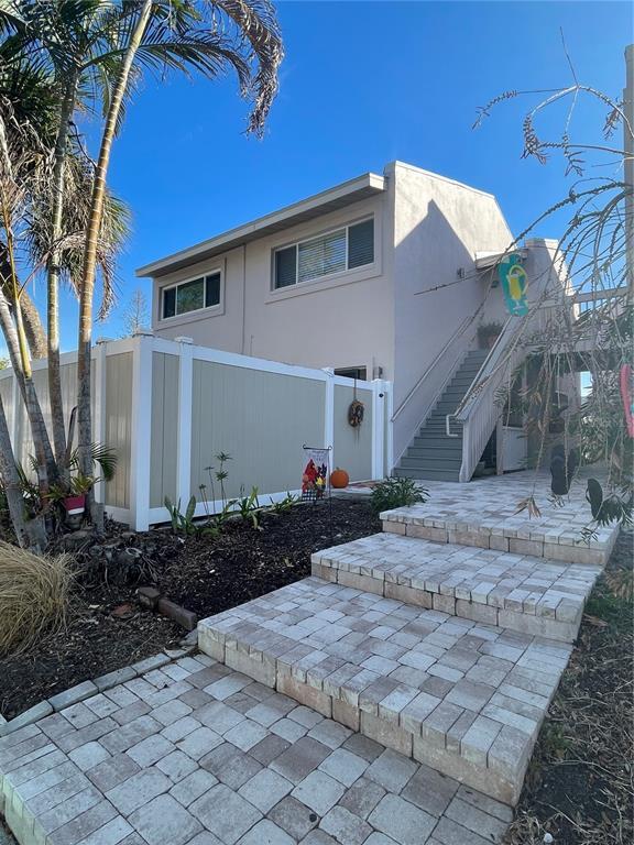 Building Photo - 3120 Beach Blvd S