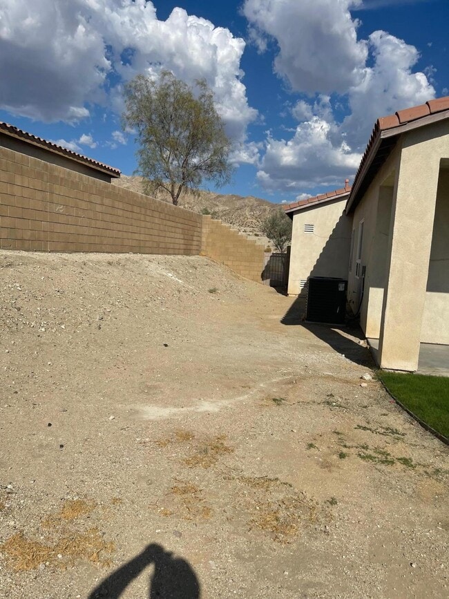 Building Photo - 11691 Foxdale Dr