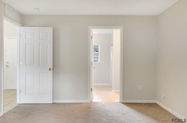 Building Photo - 3 Bedroom 2 Bath Single Family Home on a Cul-de-sac