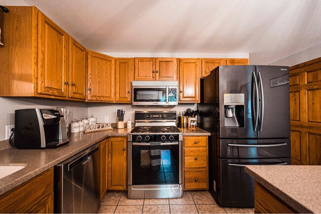 Building Photo - 38 Heron Cove Ln