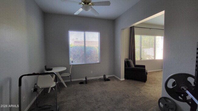 Building Photo - 453 W Larona Ln