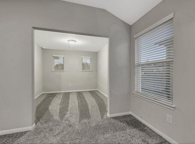 Building Photo - 216 Cresta Cv Ct