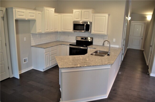 Building Photo - 3912 SW Peachwood Dr