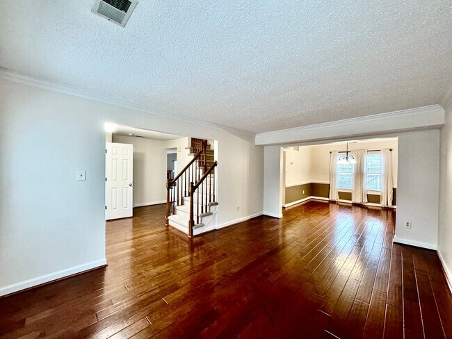 Building Photo - Golf Course Lot!! 4-Bedroom Home in Cypress Point!! Fenced Backyard & Dog Friendly!