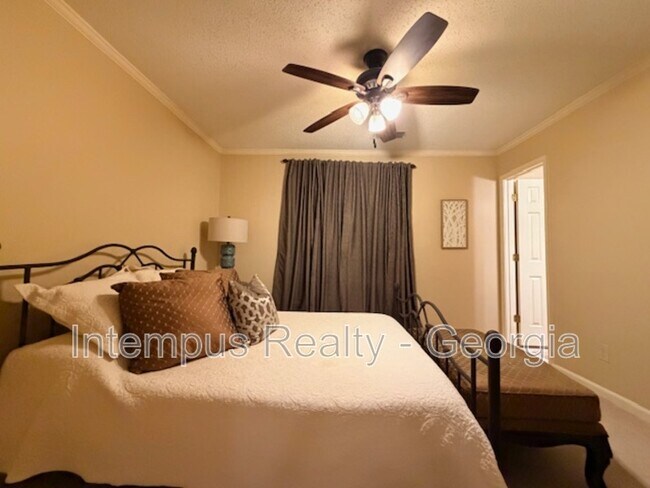 Building Photo - 118 Weatherburne Dr