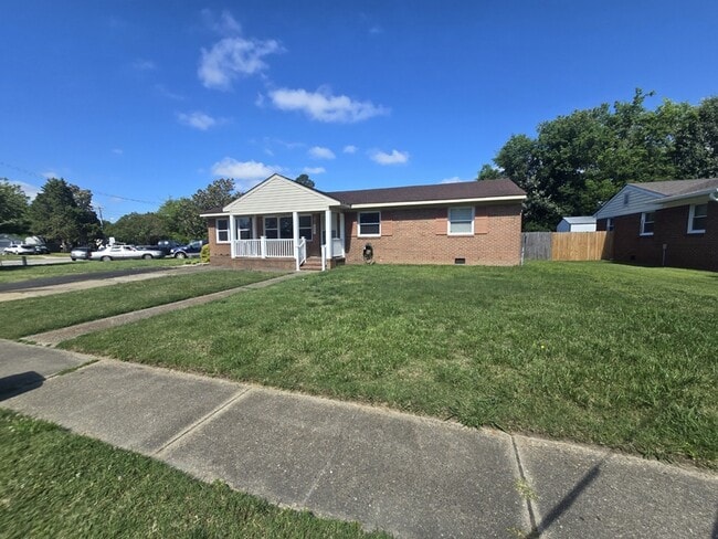 Building Photo - 1221 Wingfield Ave