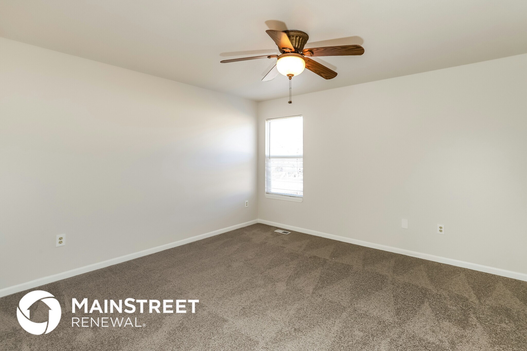 Building Photo - 100 Limit St