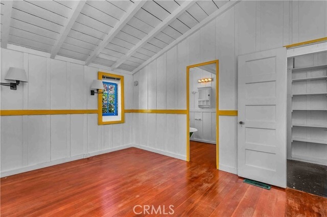 Building Photo - 339 St Ann's Dr