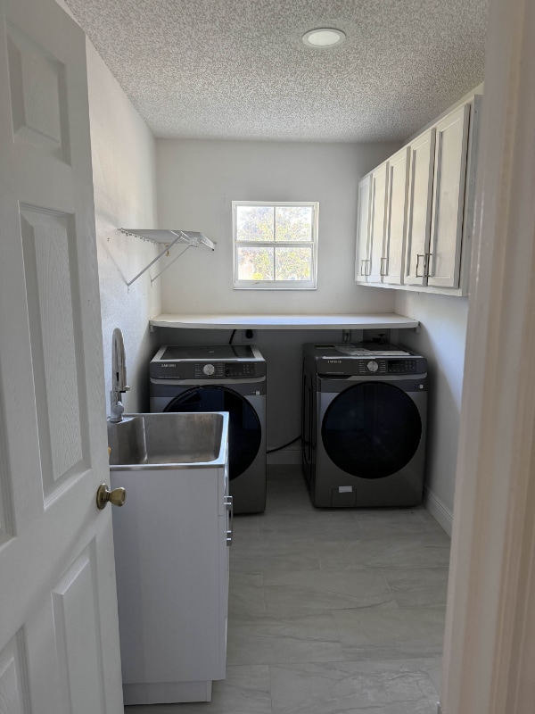 Building Photo - 1743 Laramie Cir