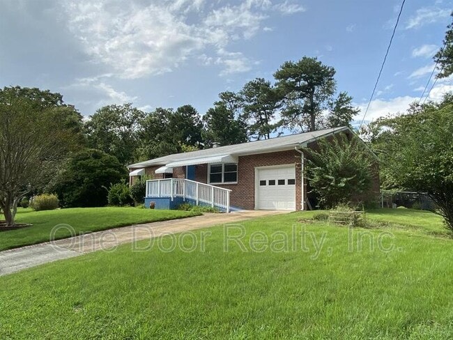 Building Photo - 139 Winston Dr