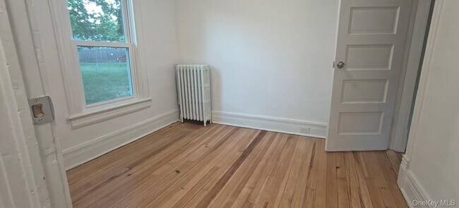 Building Photo - 13 Springside Ave