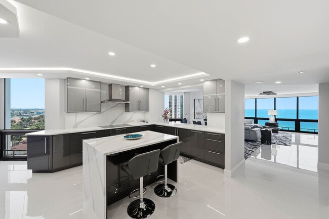 Building Photo - 4751 Gulf Shore Blvd N
