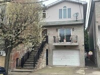 Building Photo - 134 71st St