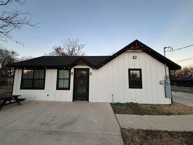 Building Photo - 300 Ave B