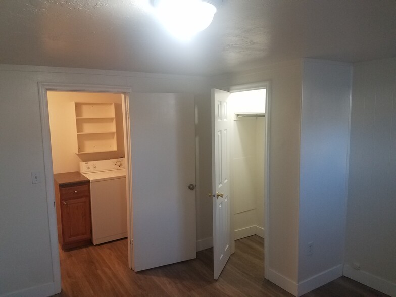 Bedroom looking out into the hall - 156 E 100 S