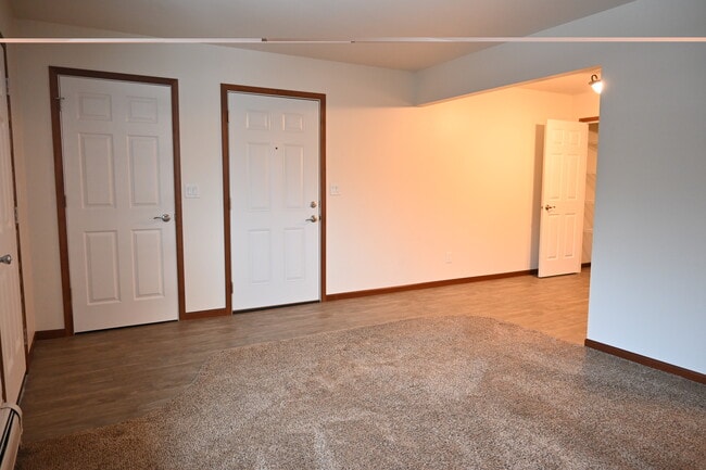 Apt 5 - Kitchen/Living Room - Tall Timbers