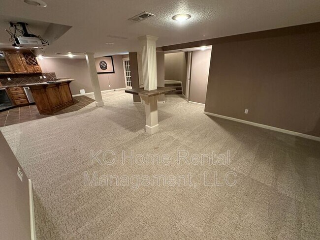 Building Photo - 11308 143rd Ter