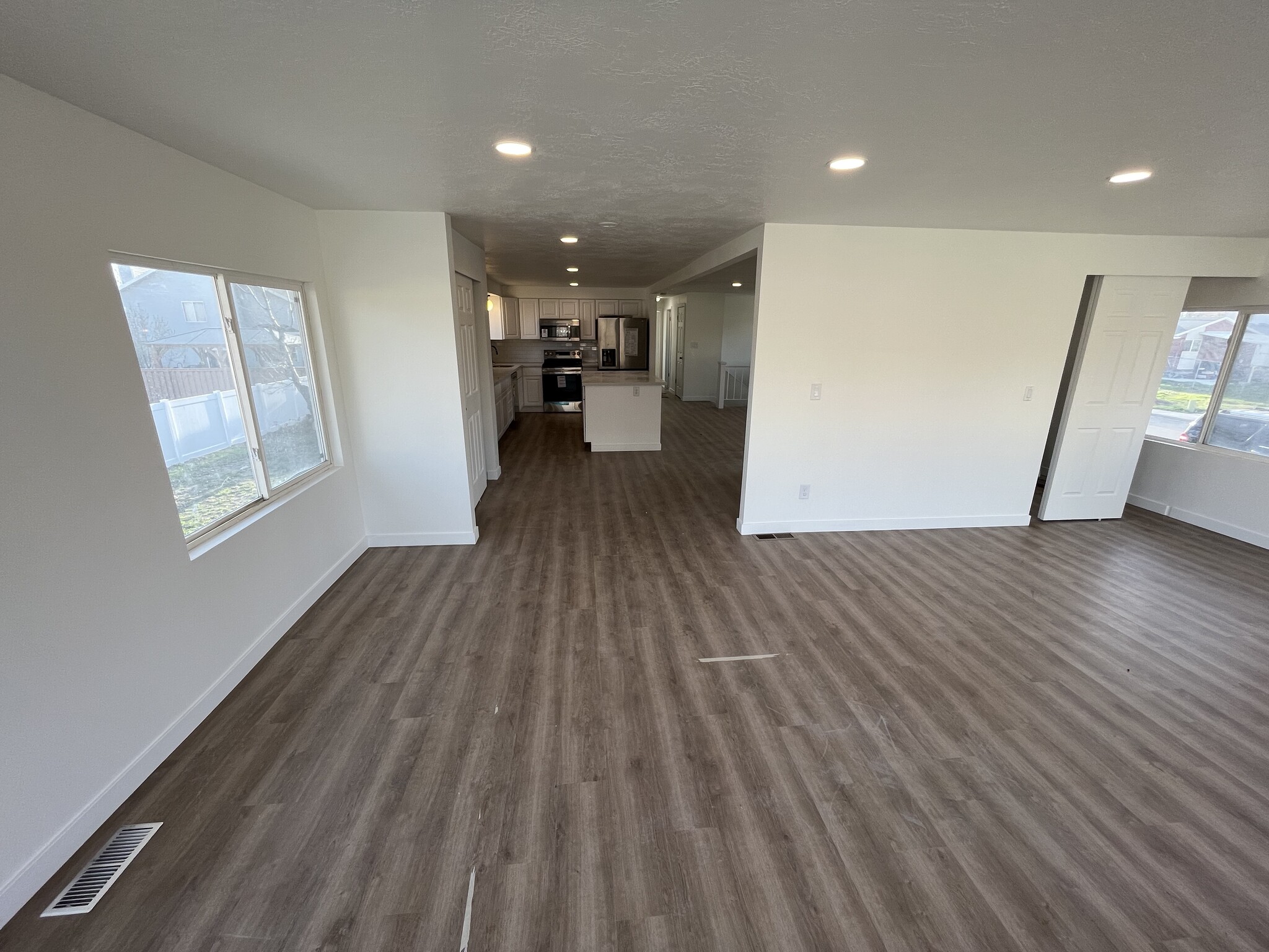 Building Photo - 1108 E 500 N